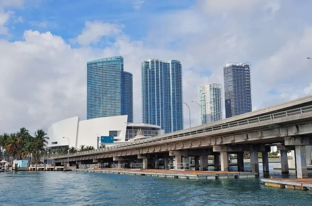 Brickell Miami: Descubre las Nuevas Tendencias, Inversiones y Estilo de Vida de Esta Vibrante Zona